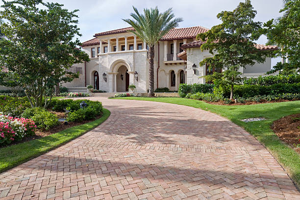 Best Professional Driveway Pavers  in Honaker, VA